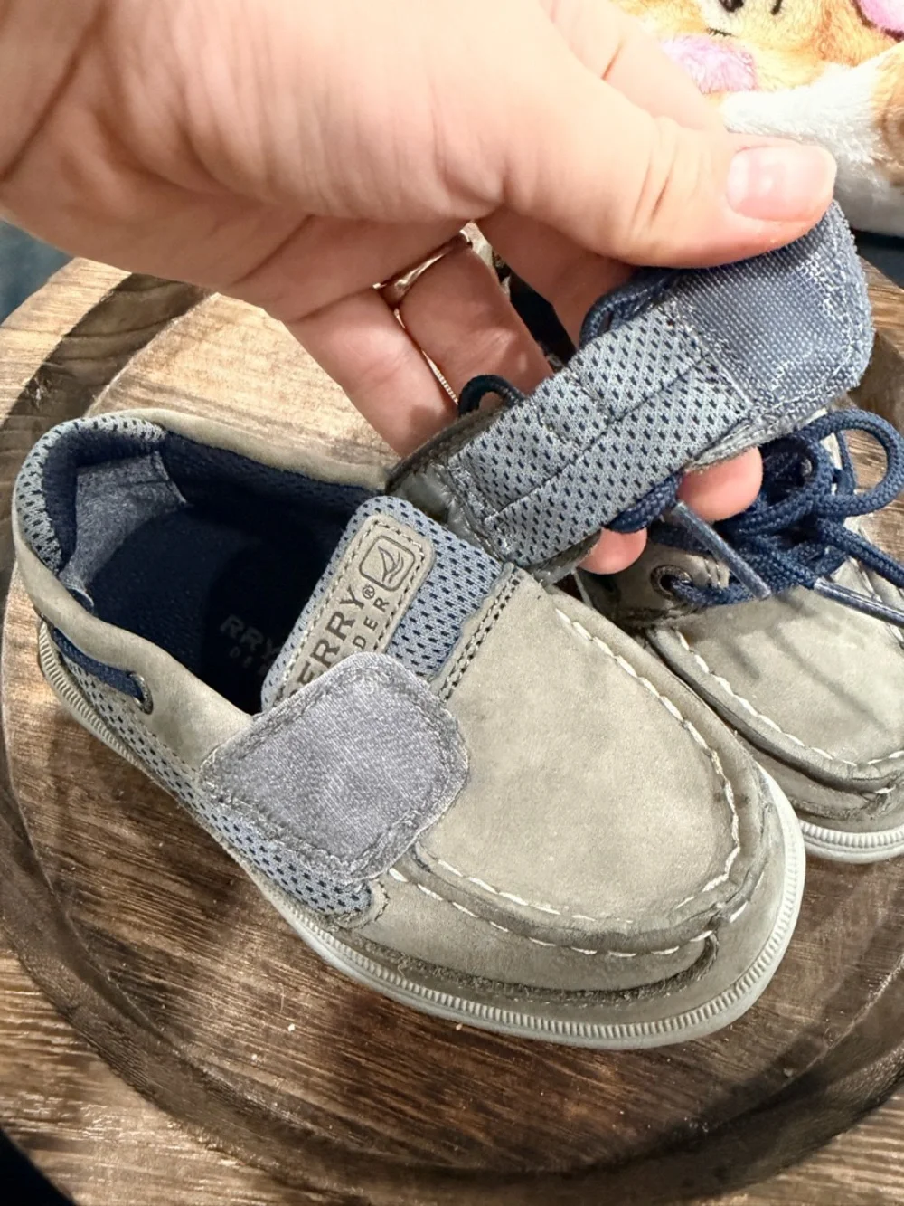 Sperry Landyard AC Kids Grey Suede Boat Shoes - Navy Laces